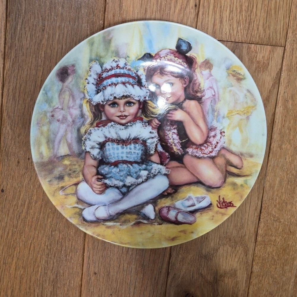 Wedgwood The Recital Mary Vickers My Memories Plate 1984 England Limited Edition